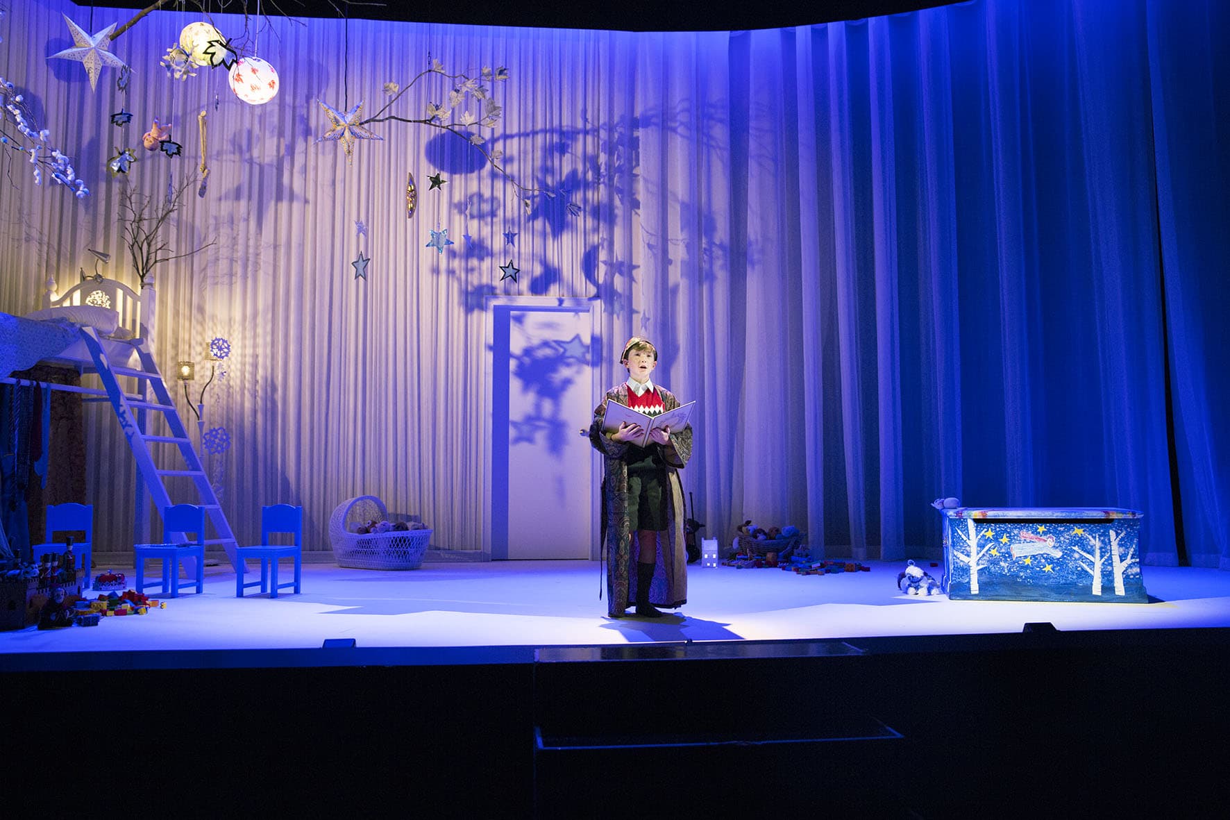 Rory Potter as Mamillius. Image by Michele Mossop.