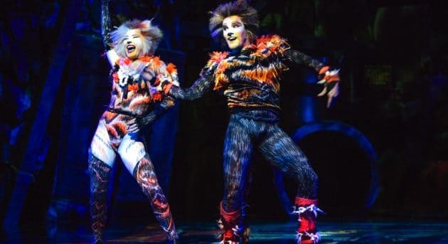 Dominique Hamilton as Rumpleteaser and Brent Osborne as Mungojerrie in CATS 2015. Image by Hagen Hopkins.